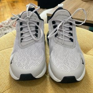 Nike Air Max 270 women’s size 6